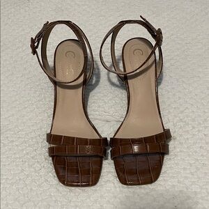 NWT Brown Faux Leather Heels